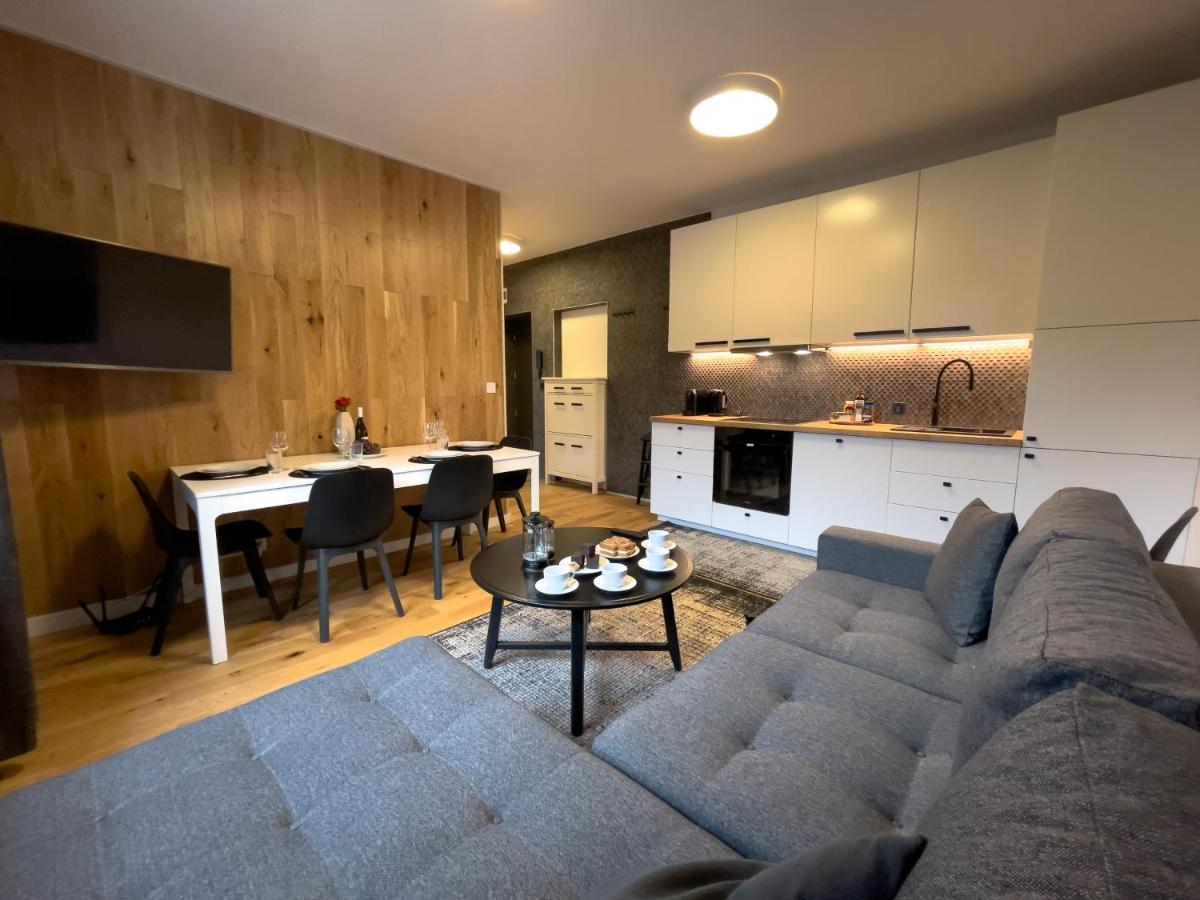 Urban Apartments Premium No 3, Free Private Parking, Self Check-In خوجوف المظهر الخارجي الصورة