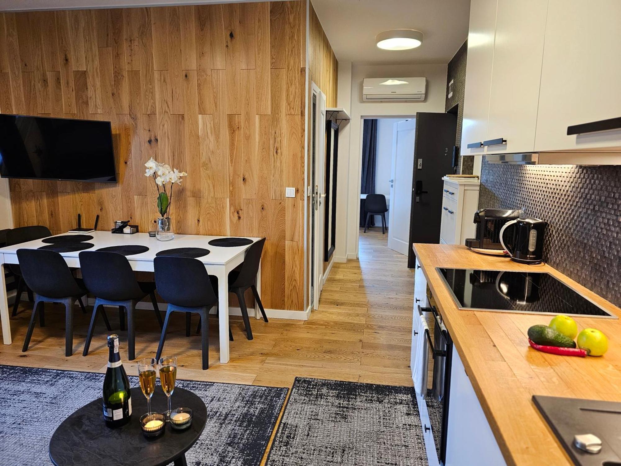 Urban Apartments Premium No 3, Free Private Parking, Self Check-In خوجوف المظهر الخارجي الصورة